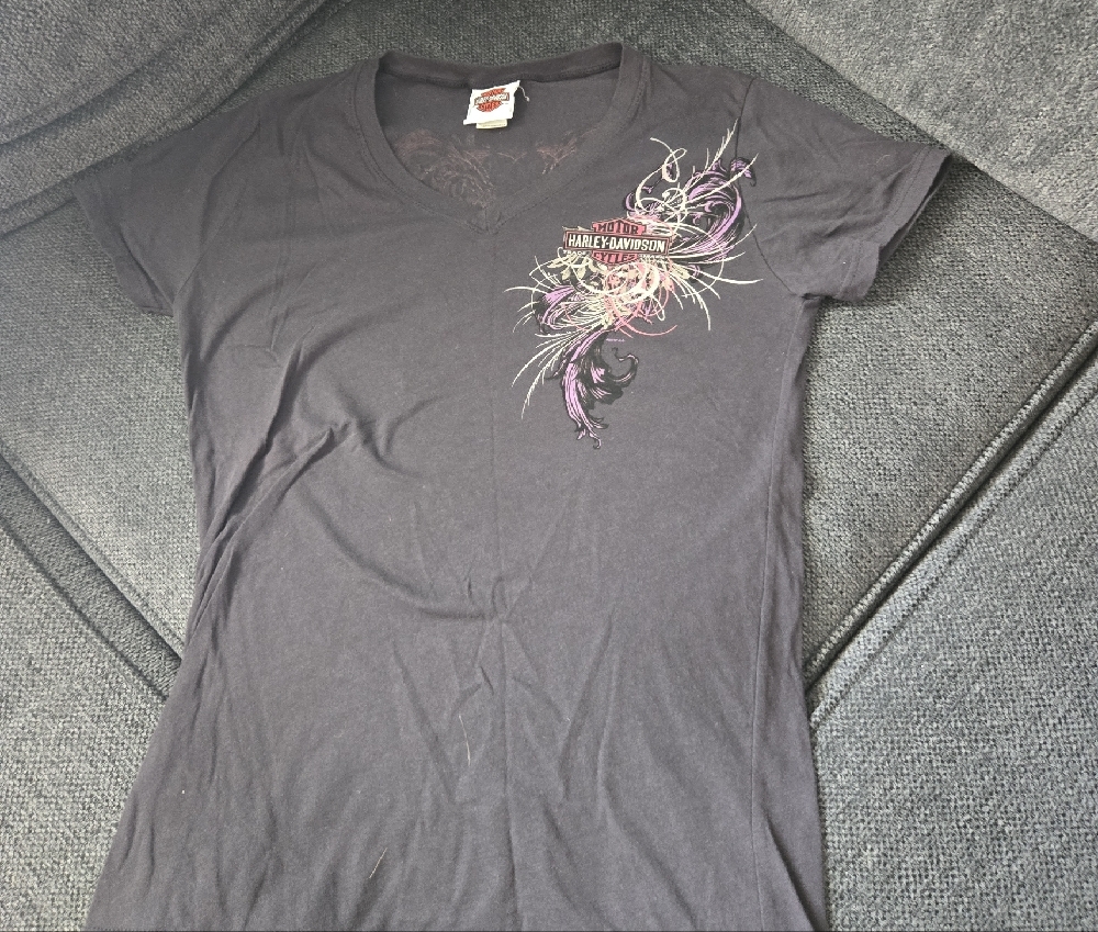 Harley-Davidson Gray Pink Fitted Graphic Tee